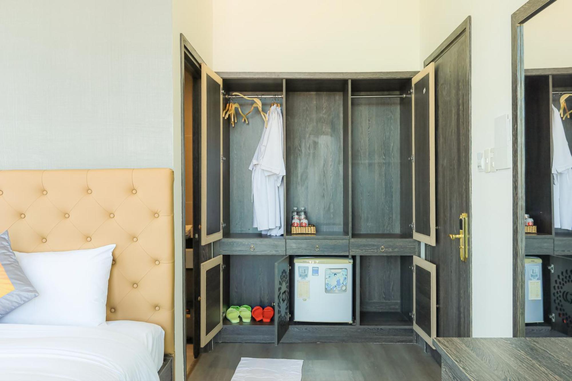 Premium Cgp Hotel ฮอยอัน ภายนอก รูปภาพ
