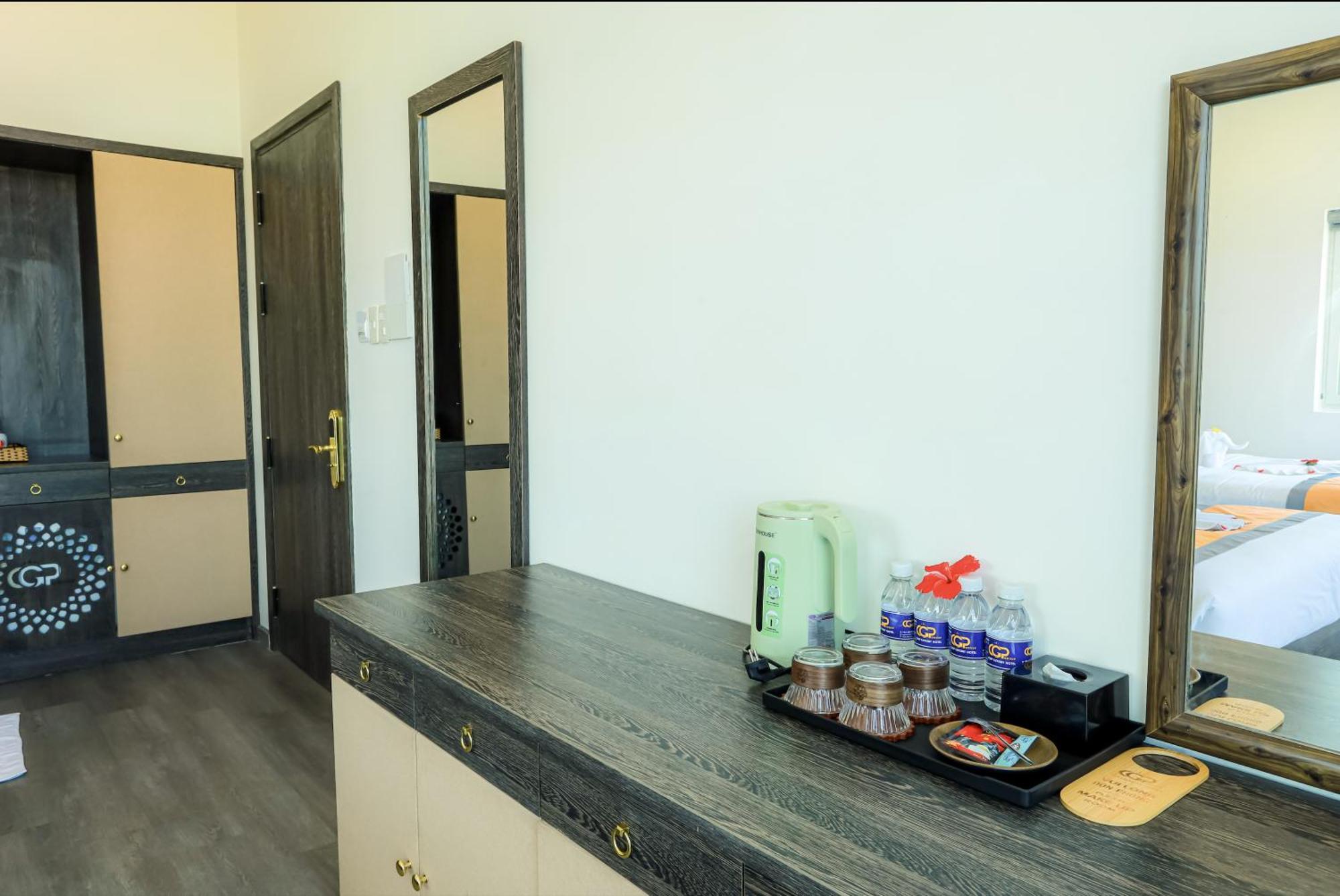 Premium Cgp Hotel ฮอยอัน ภายนอก รูปภาพ
