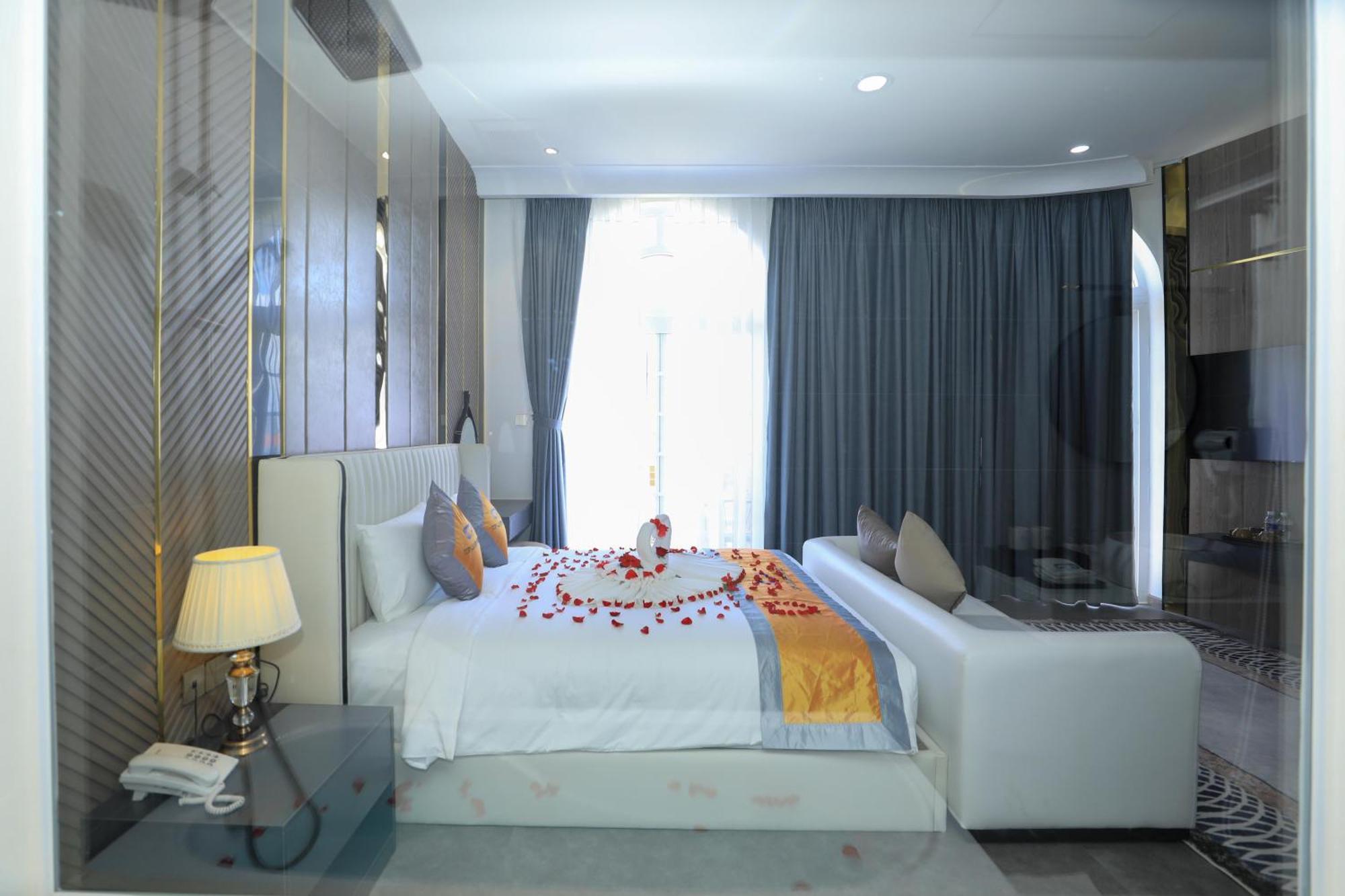 Premium Cgp Hotel ฮอยอัน ภายนอก รูปภาพ